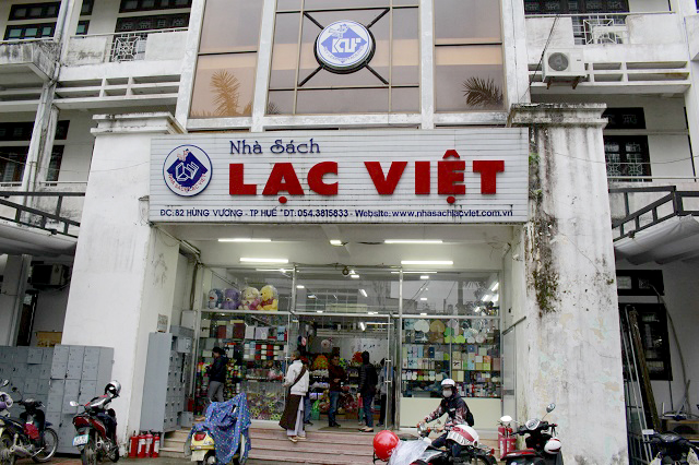 nhà sách ở Huế