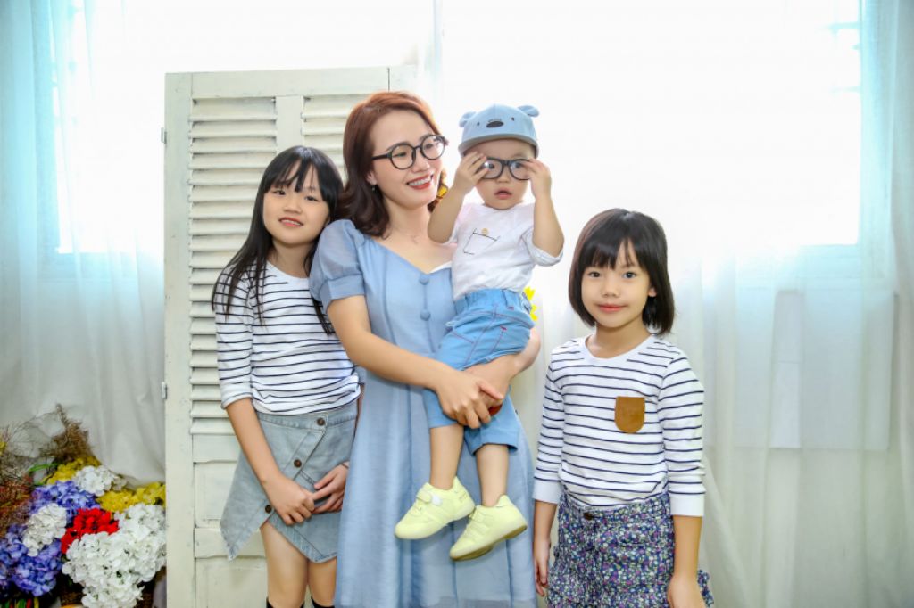 Dịch vụ ghép hình gia đình tại TP.HCM nhanh chóng lấy ngay