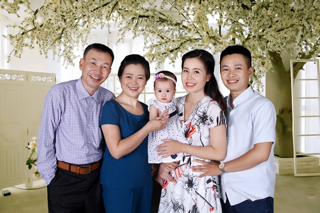 Dịch vụ ghép hình gia đình tại TP.HCM nhanh chóng lấy ngay