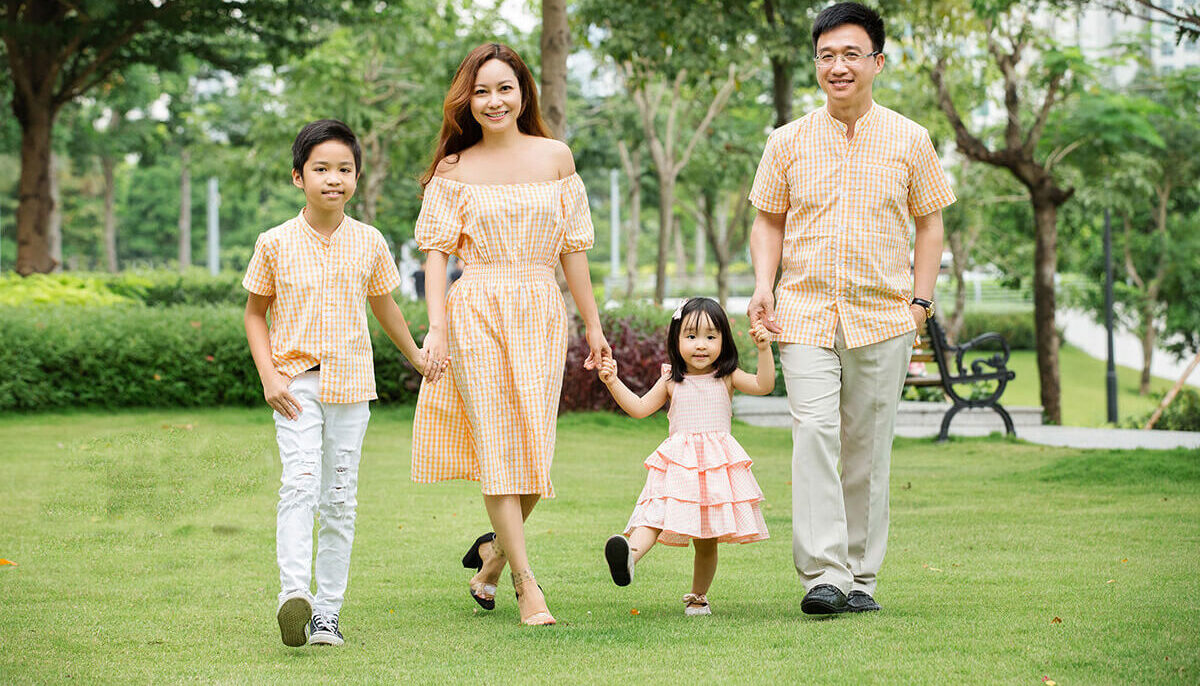 Dịch vụ ghép hình gia đình tại TP.HCM nhanh chóng lấy ngay