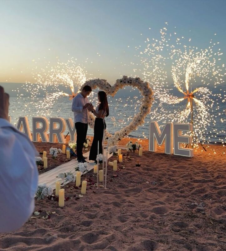 Trang trí cầu hôn: Gợi ý ý tưởng, kinh nghiệm và lựa chọn phù hợp