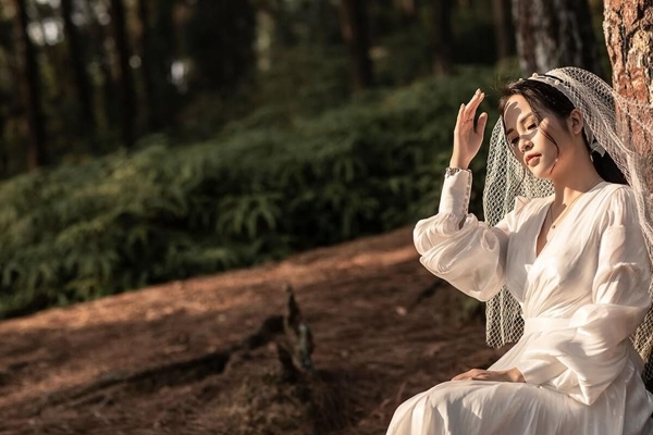 Kinh nghiệm chọn trang phục giúp nổi bật khi chụp ảnh ngoại cảnh Kinh nghiệm chọn trang phục giúp nổi bật khi chụp ảnh ngoại cảnh