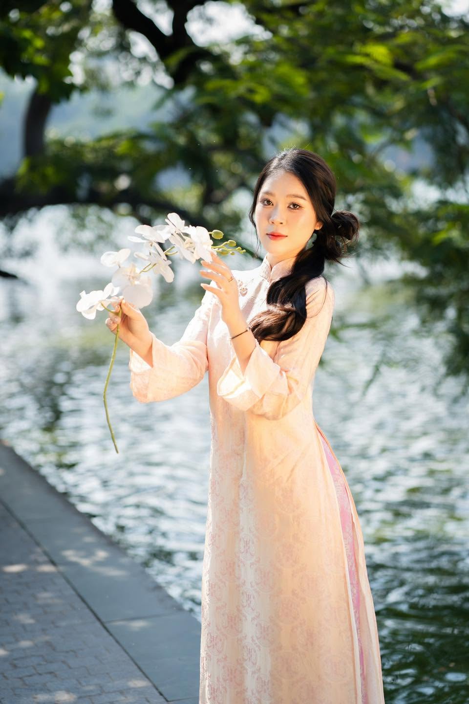 Những lỗi trang phục cần tránh khi chụp ảnh áo dài Những lỗi trang phục cần tránh khi chụp ảnh áo dài