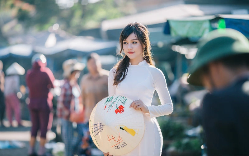 Địa điểm chụp hình áo dài Tết đẹp tại Huế (8) Địa điểm chụp hình áo dài Tết đẹp tại Huế (8)